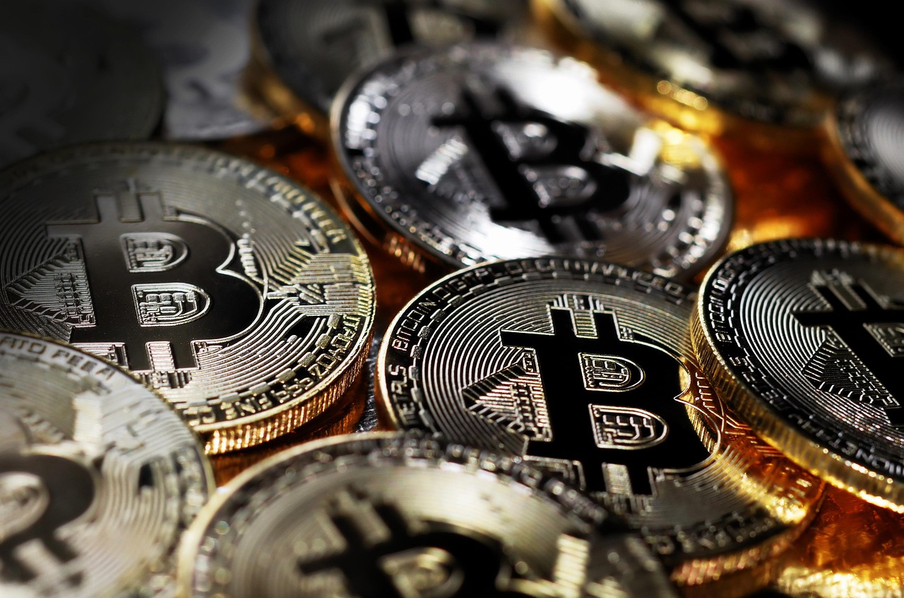 比特币减半满周年、涨逾三成！机构进场加速牛市